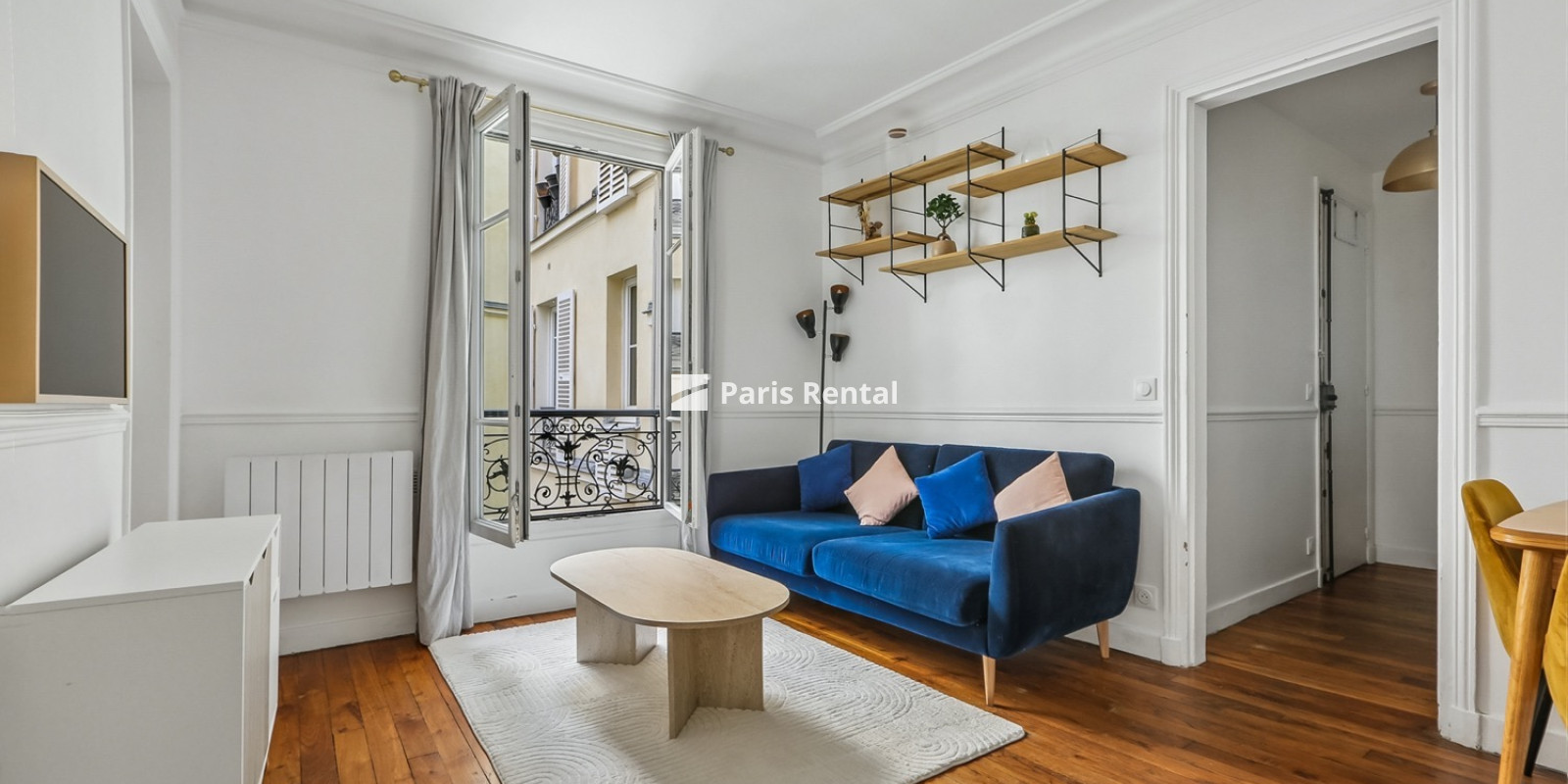  - 
    15th district
  Tour Eiffel, Paris 75015
