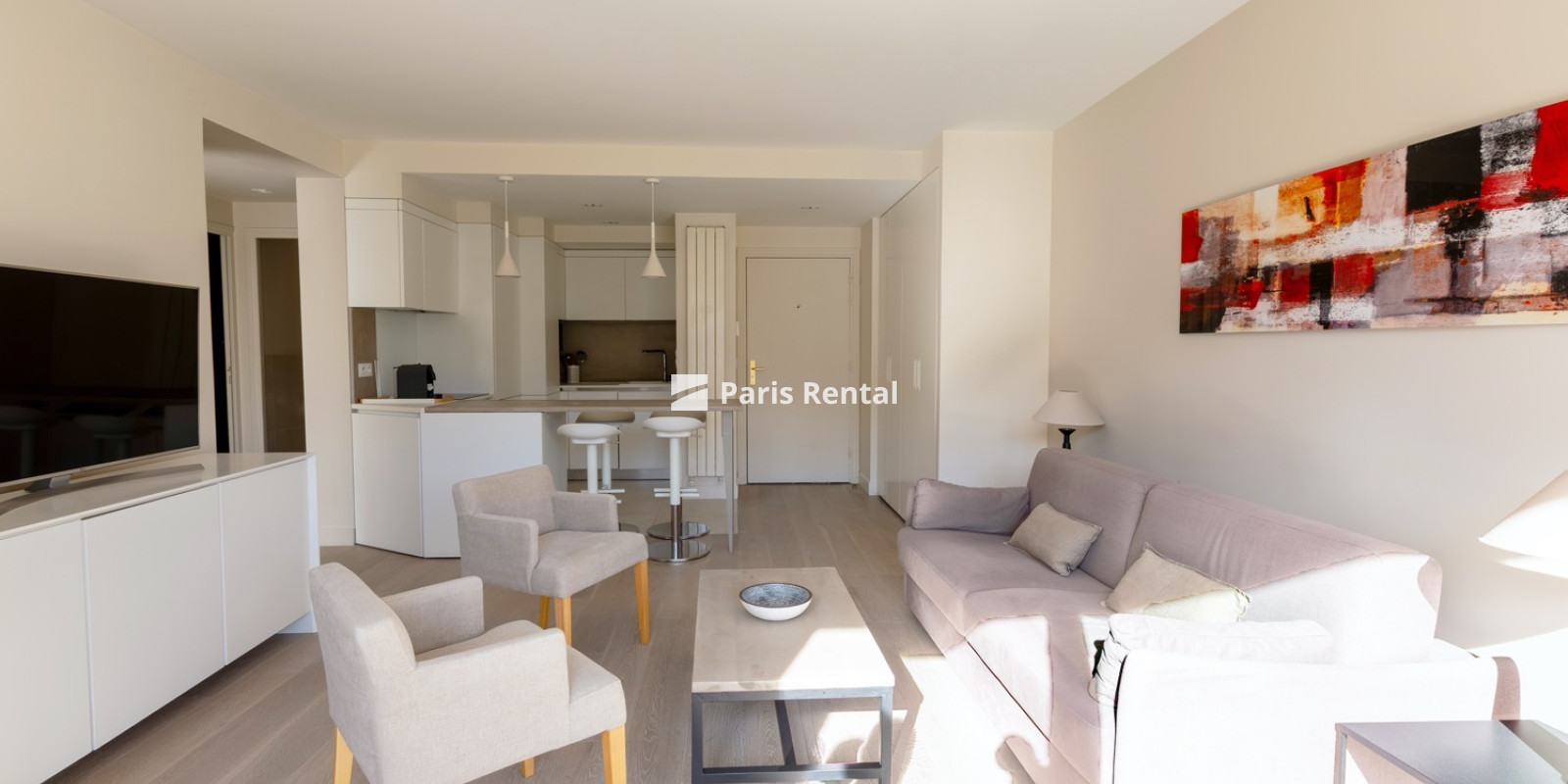  - 
    16th district
  Trocadéro, Paris 75016
