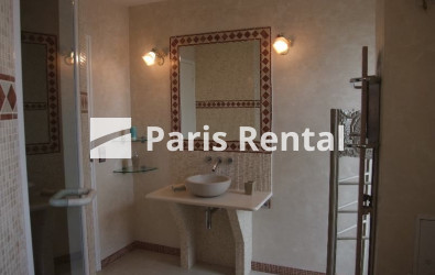 Bathroom (shower only) - 
    Boulogne-Billancourt
  Boulogne-Billancourt 92100
