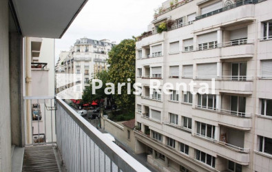 Balcony - 
    15th district
  Paris 75015
