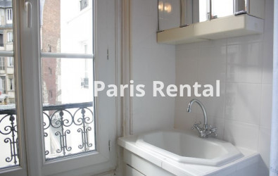 Bathroom (shower only) - 
    12th district
  Paris 75012
