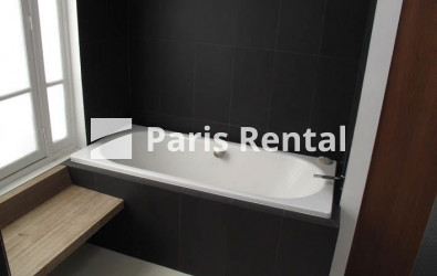 Bathroom - 
    10th district
  Paris 75010
