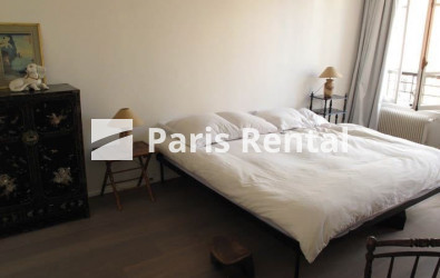 Bedroom - 
    10th district
  Paris 75010
