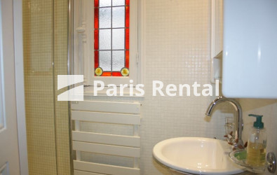 Bathroom (shower only) - 
    16th district
  Paris 75016
