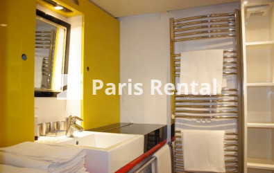 Bathroom - 
    11th district
  Paris 75011
