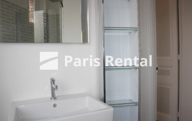Bathroom (shower only) - 
    13th district
  Paris 75013
