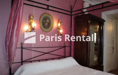 Bedroom - 
    16th district
  Paris 75116
