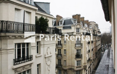 View - 
    4th district
  Paris 75004
