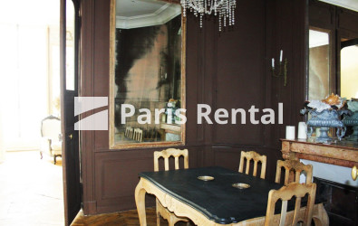 Dining room - 
    3rd district
  Paris 75003
