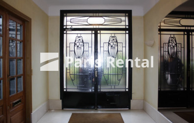 Entrance hall - 
    7th district
  Paris 75007
