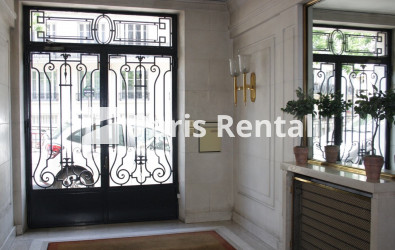 Entrance hall - 
    16th district
  Trocadéro / Passy, Paris 75016
