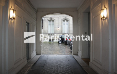 Entrance hall - 
    7th district
  Paris 75007
