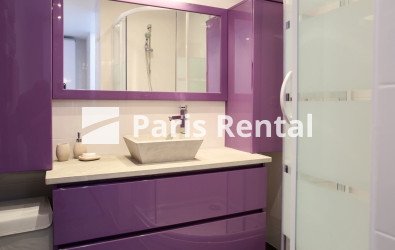 Bathroom (shower only) - 
    16th district
  Champs-Elysées / Etoile / Victor Hugo, Paris 75116
