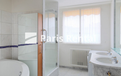 Bathroom - 
    NEUILLY SUR SEINE
  Neuilly Centre, NEUILLY SUR SEINE 92200
