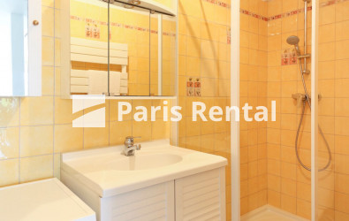 Bathroom (shower only) - 
    14th district
  Denfert-Rochereau, Paris 75014
