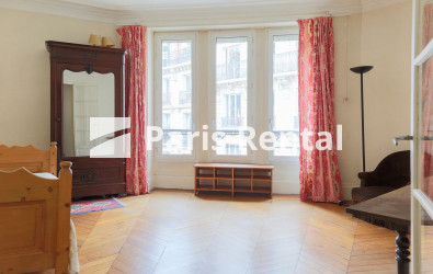 Master bedroom - 
    16th district
  Paris 75016

