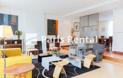 Living room - dining room - 
    4th district
  Le Marais, Paris 75004
