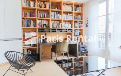 Living room - dining room - 
    4th district
  Le Marais, Paris 75004
