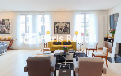 Living room - dining room - 
    4th district
  Le Marais, Paris 75004
