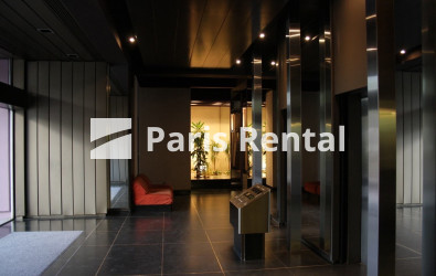 Entrance - 
    15th district
  Grenelle, Paris 75015
