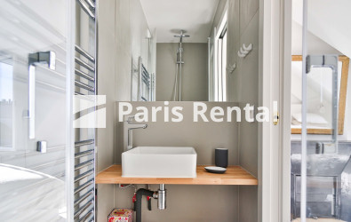 Bathroom (shower only) - 
    9th district
  Saint-Georges, Paris 75009
