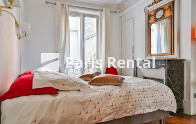 Bedroom 3 - 
    5th district
  Censier, Paris 75005
