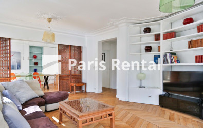 Living room - dining room - 
    4th district
  Le Marais, Paris 75004
