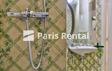 Bathroom (shower only) - 
    15th district
  Javel, Paris 75015
