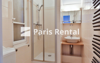 Bathroom (shower only) - 
    17th district
  Wagram, Paris 75017
