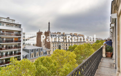 Balcony - 
    16th district
  Etoile, Paris 75016
