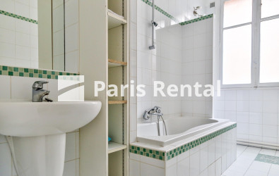Bathroom 1 - 
    8th district
  Champs-Elysées, Paris 75008
