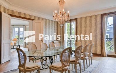 Dining room - 
    8th district
  Monceau, Paris 75008
