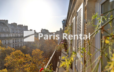 Balcony - 
    12th district
  Bastille, Paris 75012
