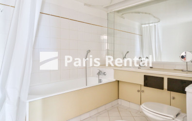 Bathroom 1 - 
    15th district
  Javel, Paris 75015
