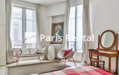 Bedroom - 
    16th district
  Etoile, Paris 75016

