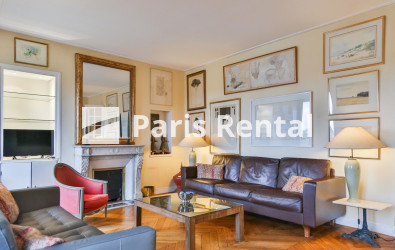 Living room suite - 
    1st district
  Louvre, Paris 75001
