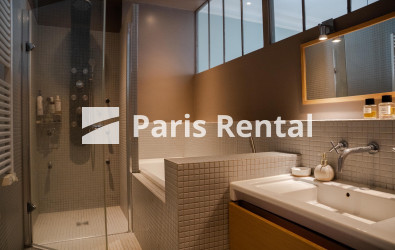 Bathroom - 
    11th district
  Bastille, Paris 75011
