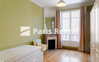 Bedroom 2 - 
    14th district
  Denfert-Rochereau, Paris 75014
