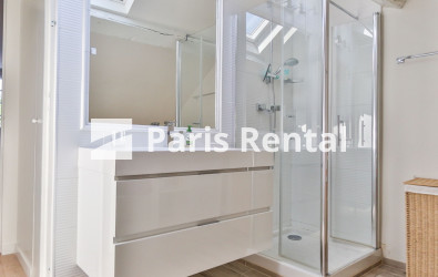Shower-room 1 - 
    4th district
  Le Marais, Paris 75004
