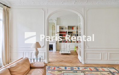 Living room - 
    16th district
  Victor Hugo, Paris 75016
