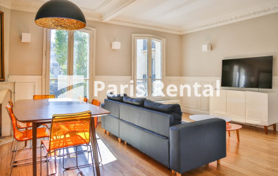 Living room - dining room - 
    17th district
  Péreire, Paris 75017
