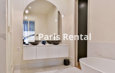 Bathroom 1 - 
    8th district
  Monceau, Paris 75008
