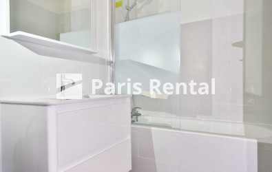 Bathroom - 
    Boulogne-Billancourt
  Boulogne-Billancourt, Boulogne-Billancourt 92100
