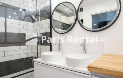 Shower-room 1 - 
    NEUILLY SUR SEINE
  Neuilly-sur-Seine, NEUILLY SUR SEINE 92200
