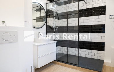 Shower-room 2 - 
    NEUILLY SUR SEINE
  Neuilly-sur-Seine, NEUILLY SUR SEINE 92200
