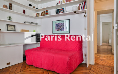 Living room - Bed - 
    17th district
  Etoile, Paris 75017
