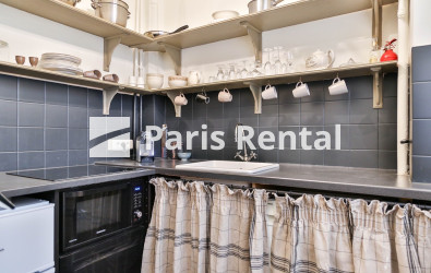 Kitchen - 
    16th district
  Trocadéro, Paris 75016
