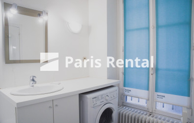 Bathroom - 
    4th district
  Le Marais, Paris 75004
