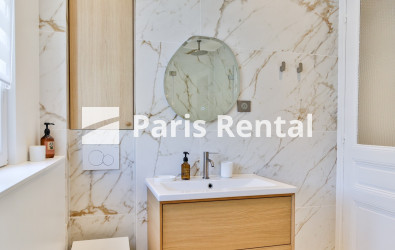 Bathroom 1 - 
    14th district
  Denfert-Rochereau, Paris 75014
