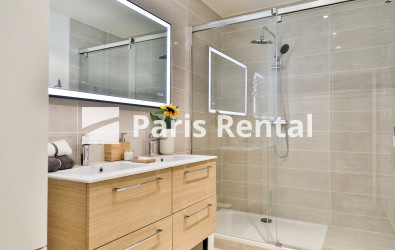 Bathroom (shower only) - 
    Neuilly sur Seine
  Neuilly  St James, Neuilly sur Seine 92200
